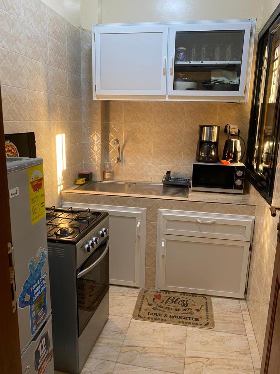 Residence Adja Binta Kane Sour Dakar Bagian luar foto