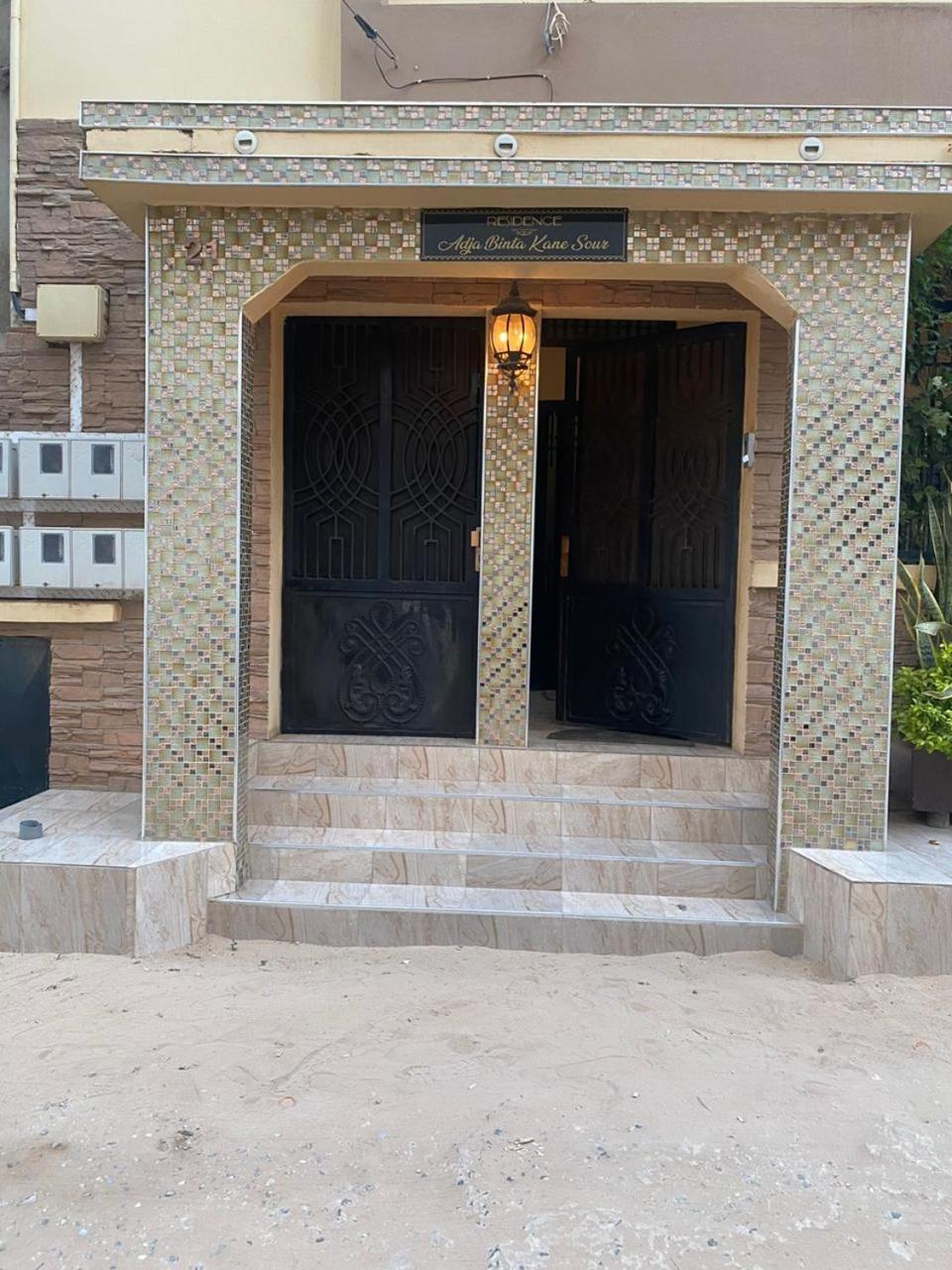 Residence Adja Binta Kane Sour Dakar Bagian luar foto