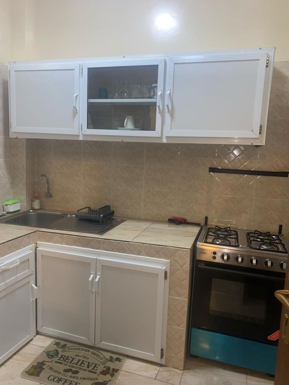 Residence Adja Binta Kane Sour Dakar Bagian luar foto