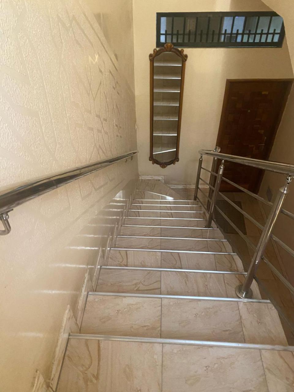 Residence Adja Binta Kane Sour Dakar Bagian luar foto