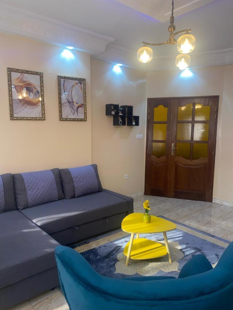 Residence Adja Binta Kane Sour Dakar Bagian luar foto