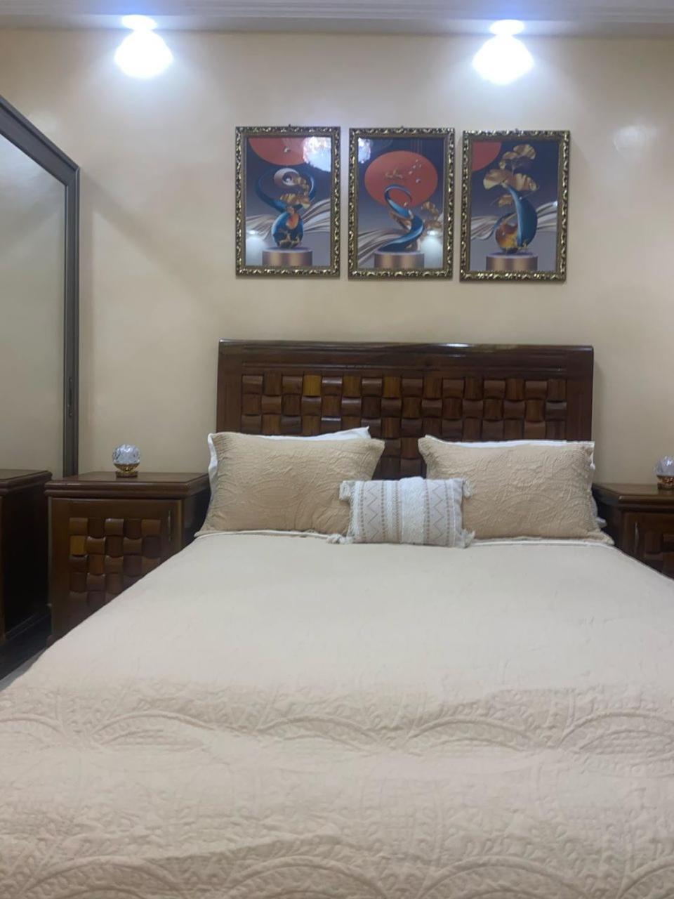 Residence Adja Binta Kane Sour Dakar Bagian luar foto
