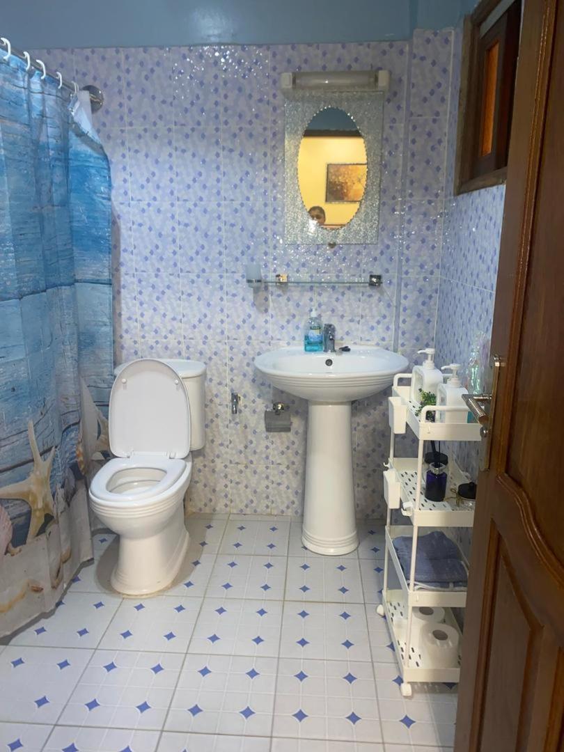 Residence Adja Binta Kane Sour Dakar Bagian luar foto